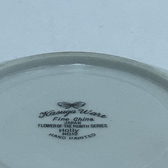 Kasuga Ware Japan Hand Painted Fine China Holly Teacup and Saucer - Picture 5 of 8